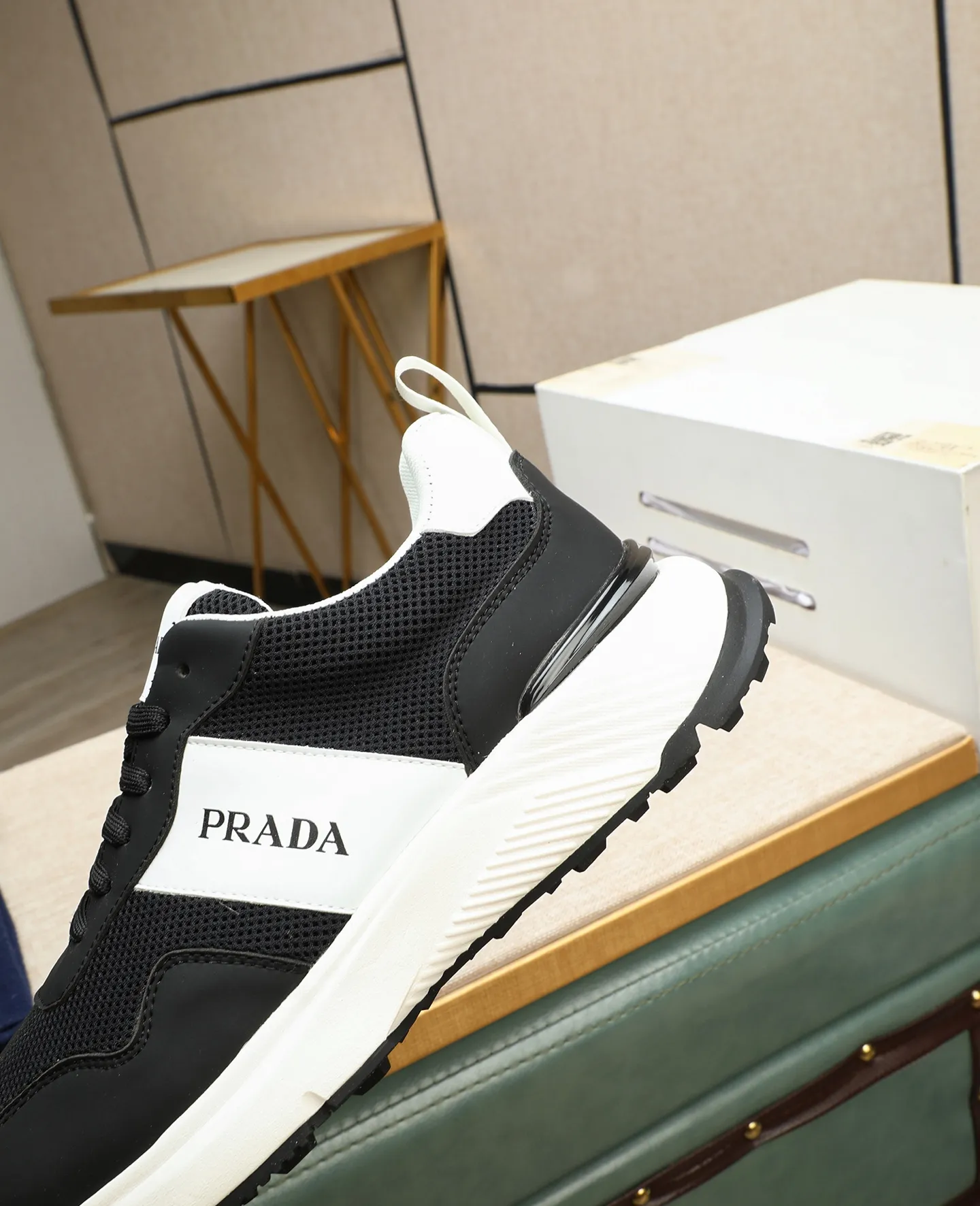 Men's men's shoes💰460🌹🌹[PRADA—Prada] new model🙈original replica! 👟👟👟The uppers are made of top-notch workmanship from Italy🇮🇹Imported calfskin❗️Genuine leather lining@Suitable for travel, the original version has an enlarged engraved sole, making it suitable for all kinds of travel, showing low-key luxury. Let quality speak for itself. Color: Size: 38-44